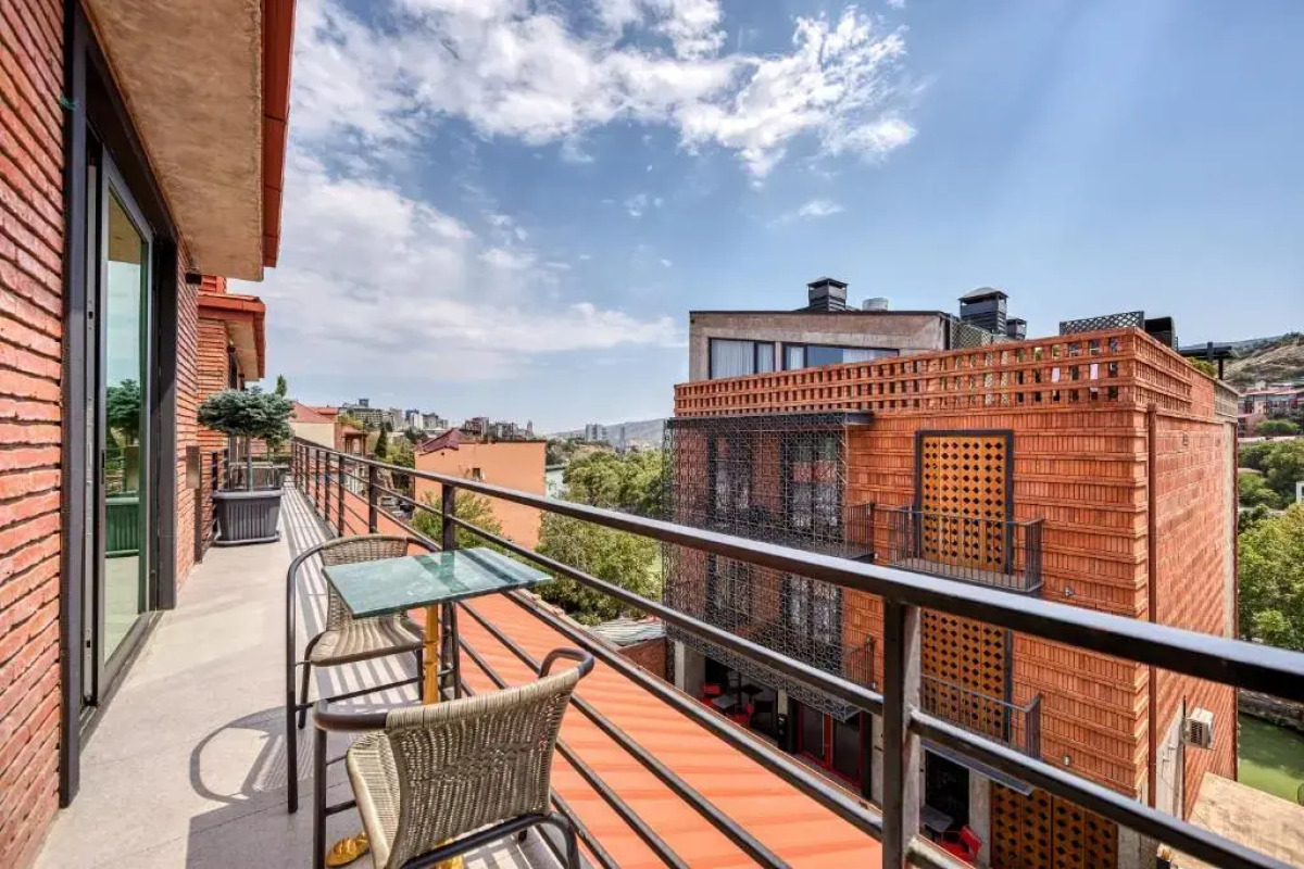 Отель Mit Tbilisi