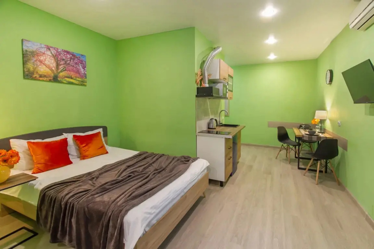 Апартаменты Room-Room Кировский 1