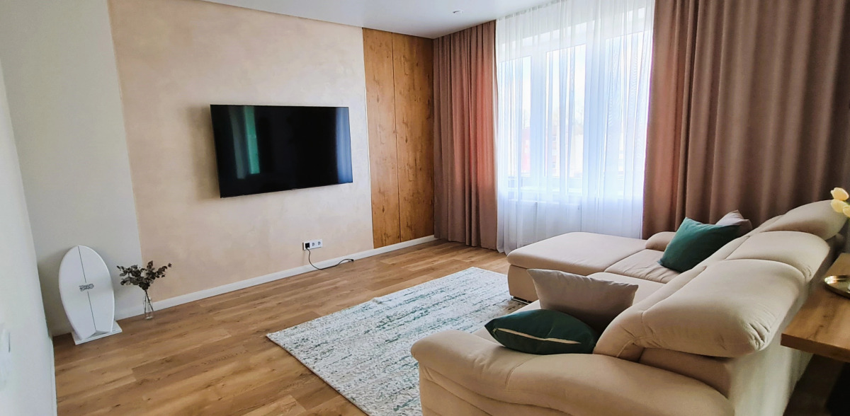 Апартаменты трехкомнатные с Дизайнерским ремонтом Олимпия Запад