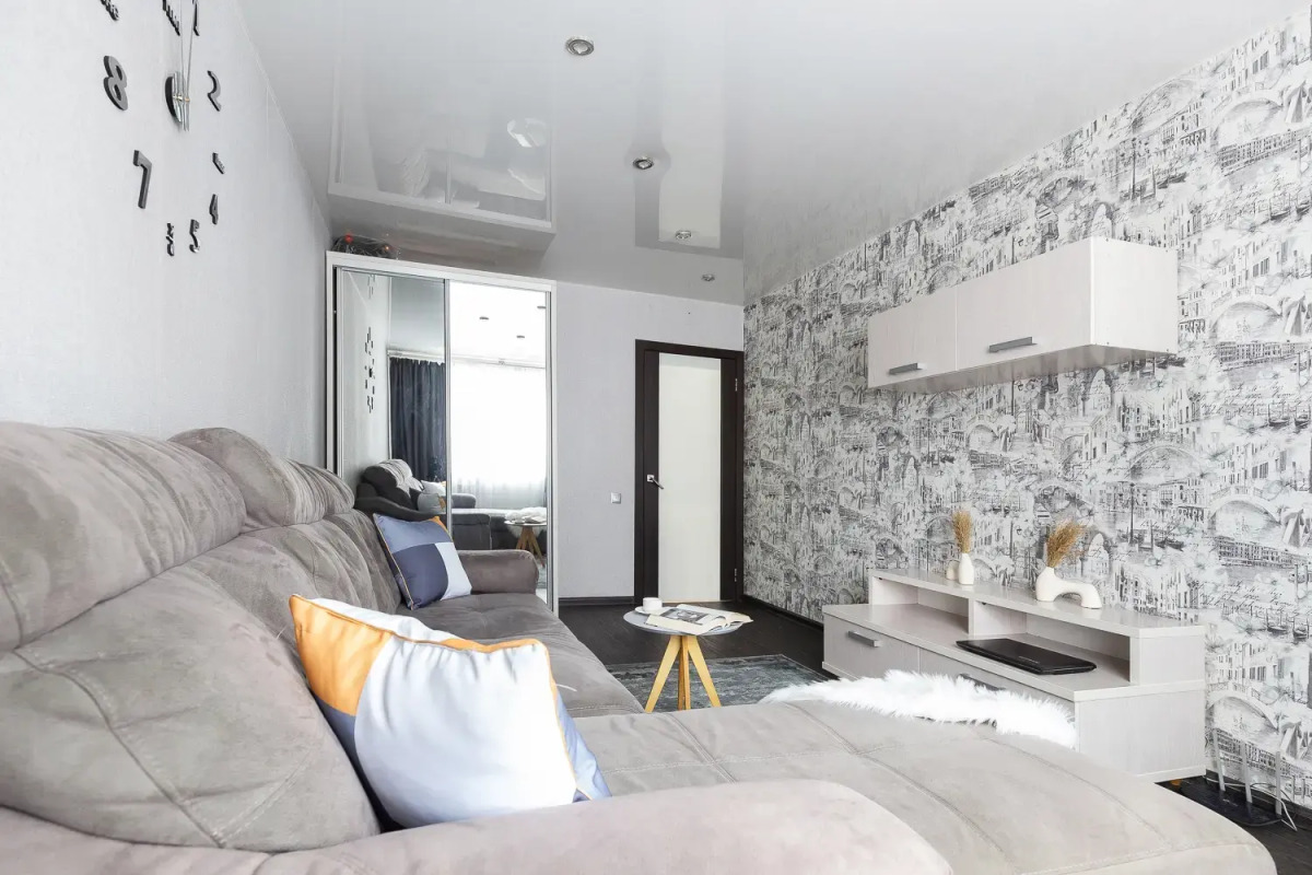 Квартира Двушка с изолированными комнатами, 5 минут до Золотой Нивы