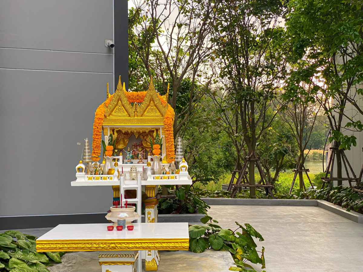 Апартаменты 2 спальни с видом на озеро в шаге от моря