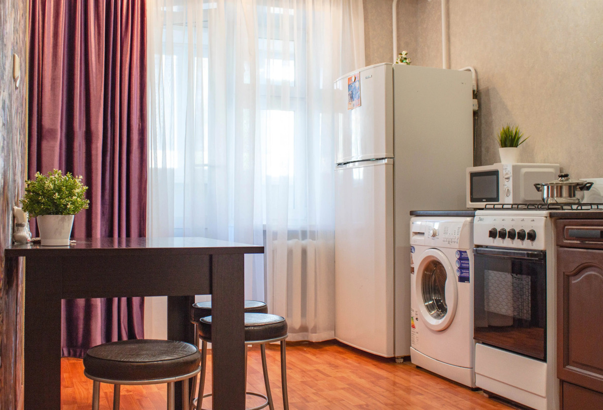 Квартира Апартаменты Квартирный Вопрос на Артема 116