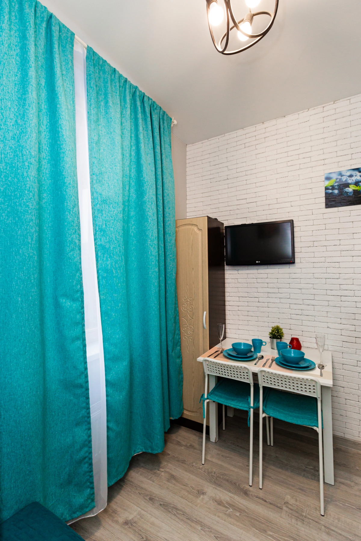 Апартаменты ЖК Букинист 275/2