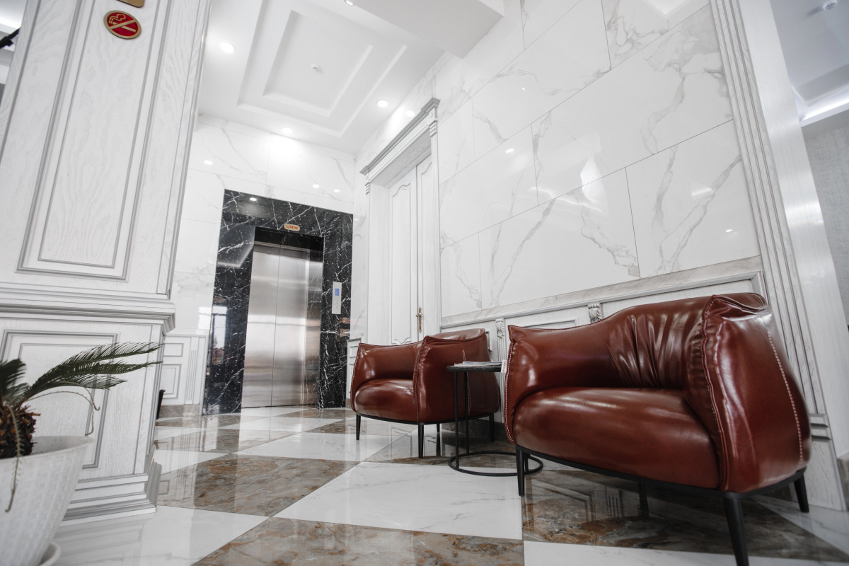 Отель Shedevr Plaza