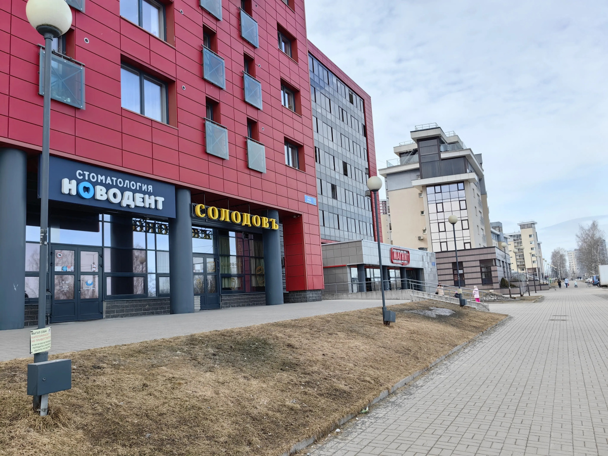 Квартира Евродвушка у озера 54м2 с лоджией 6м
