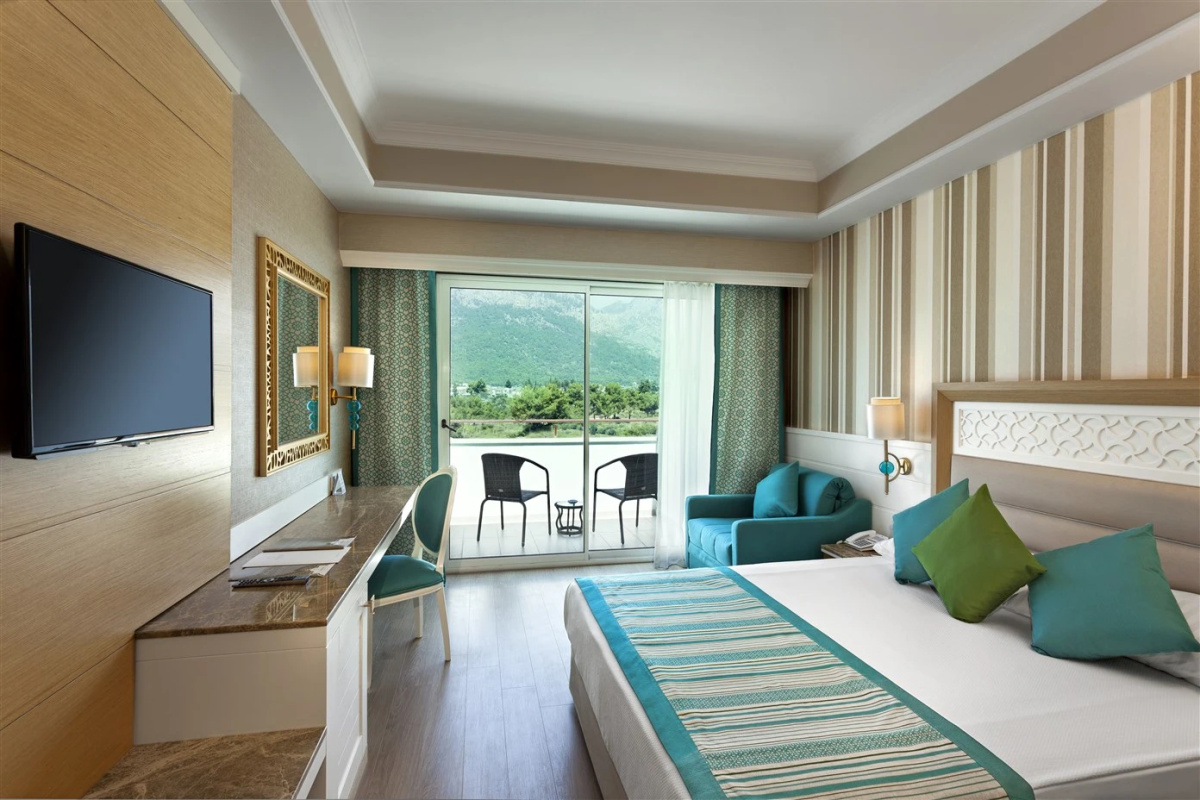 Отель Karmir Resort  & SPA