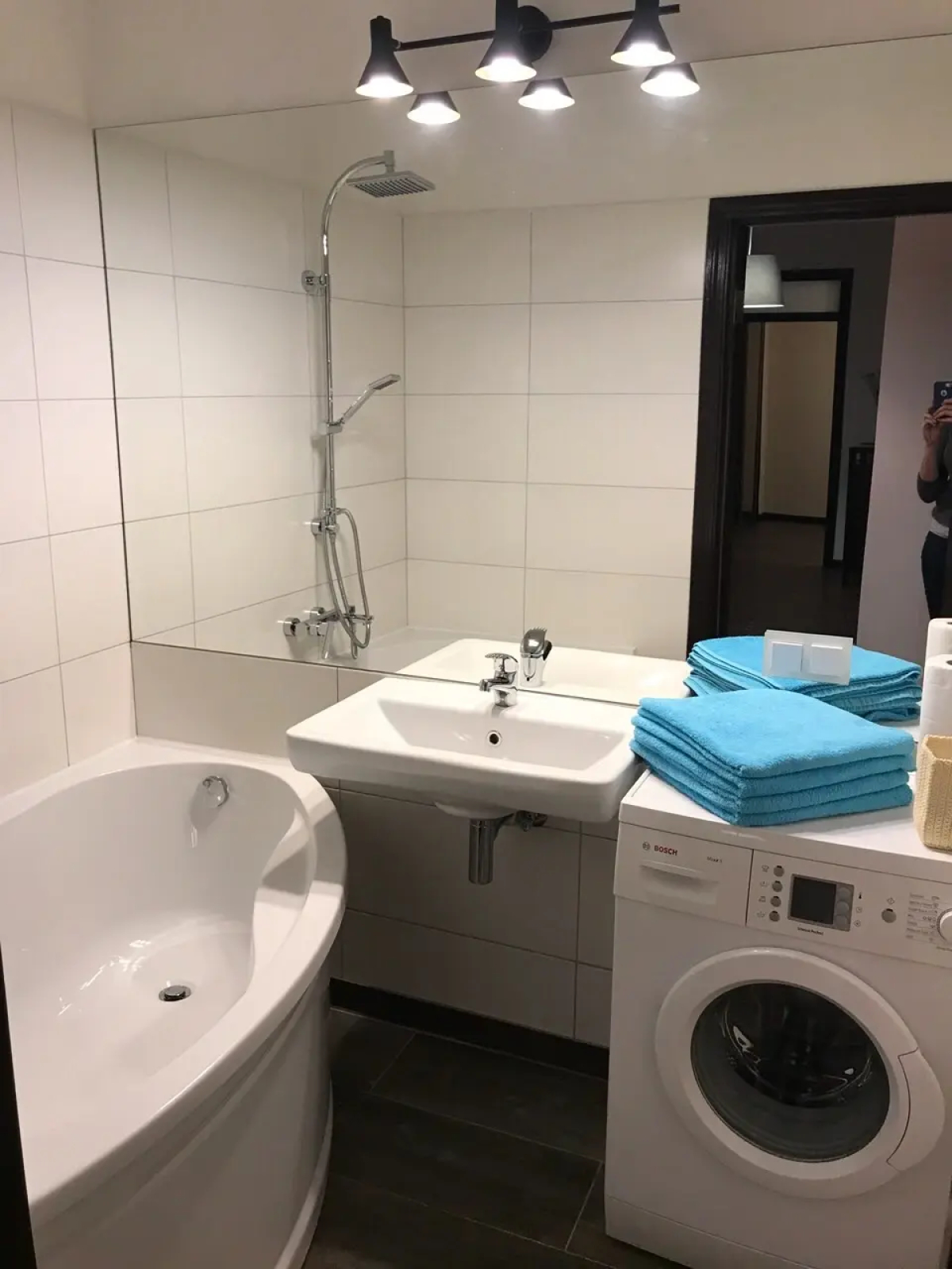 Апартаменты Студия с отдельной спальней в районе вокзала