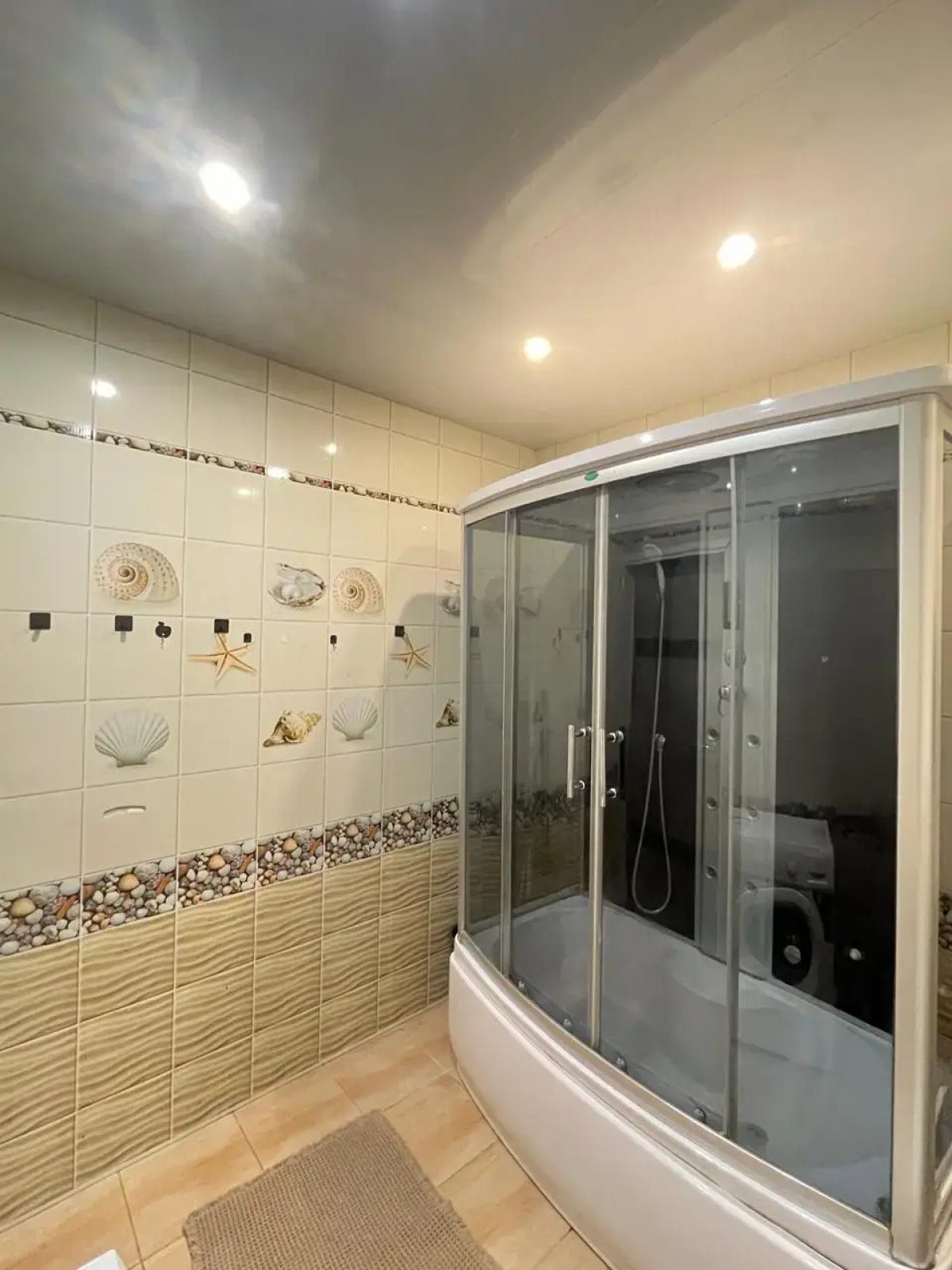 Апартаменты Уютные 3-комнатные на Июльских Днях 1к1