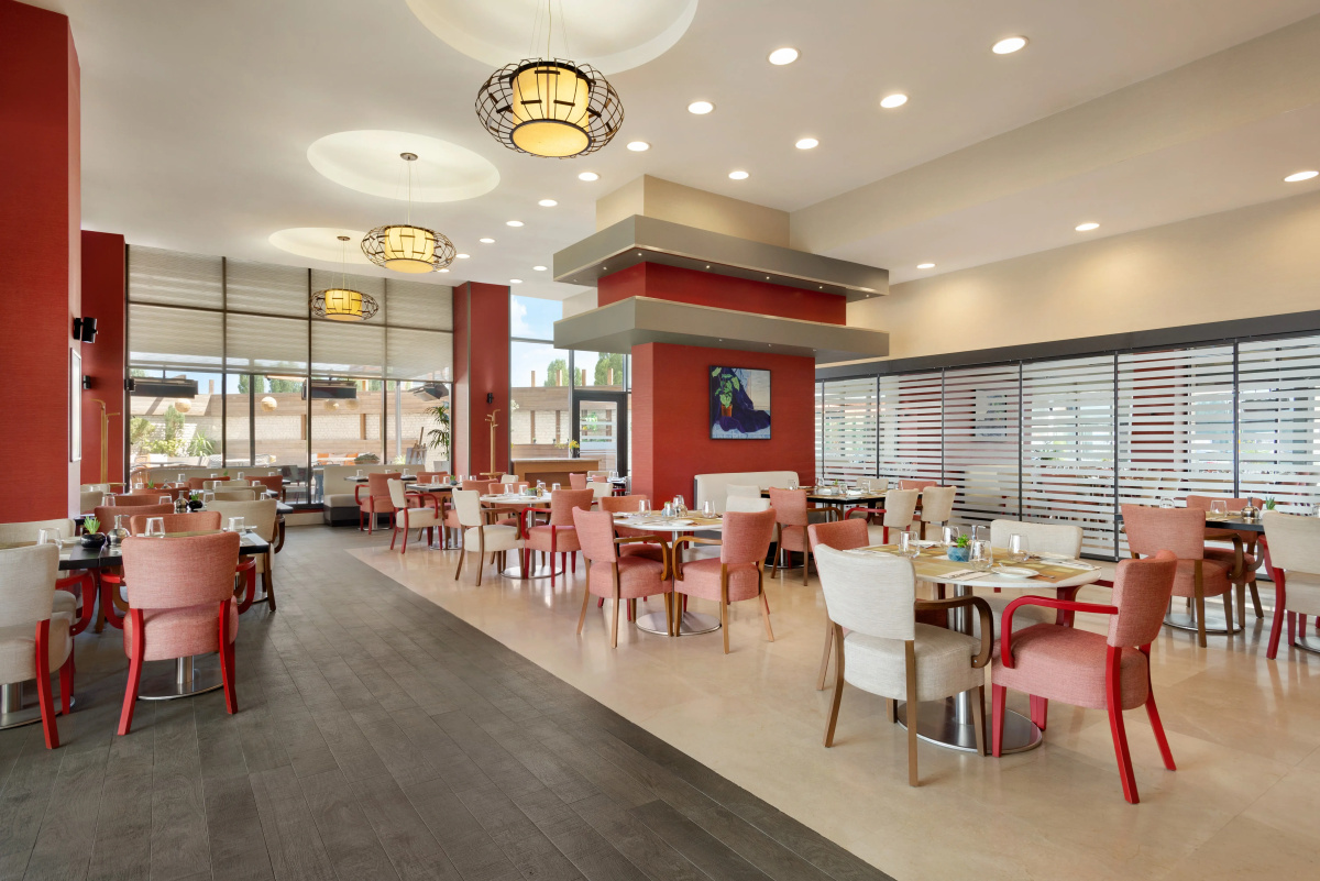 Отель Ramada Plaza by Wyndham Eskisehir