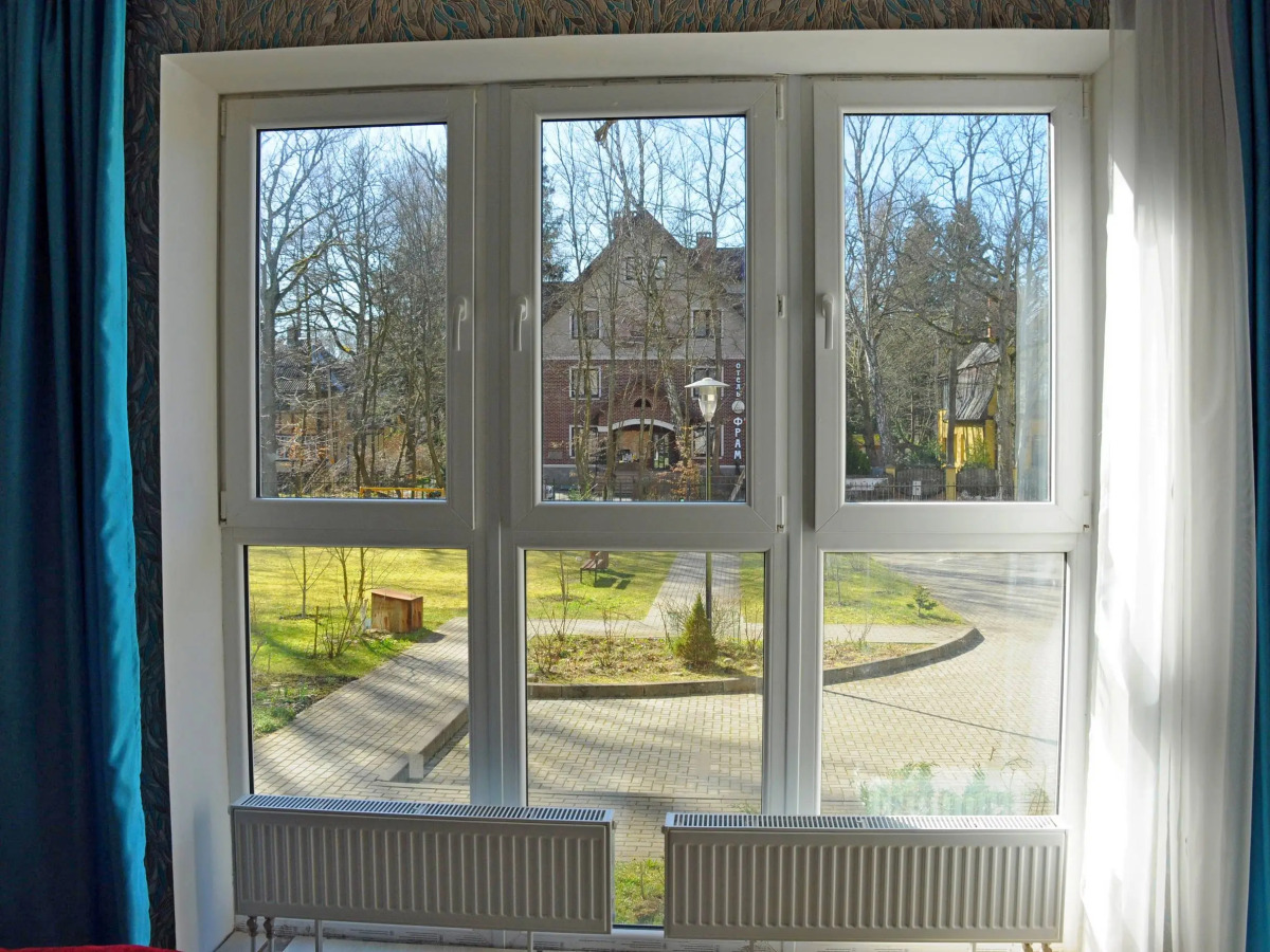 Двухкомнатная квартира на Тихомирова