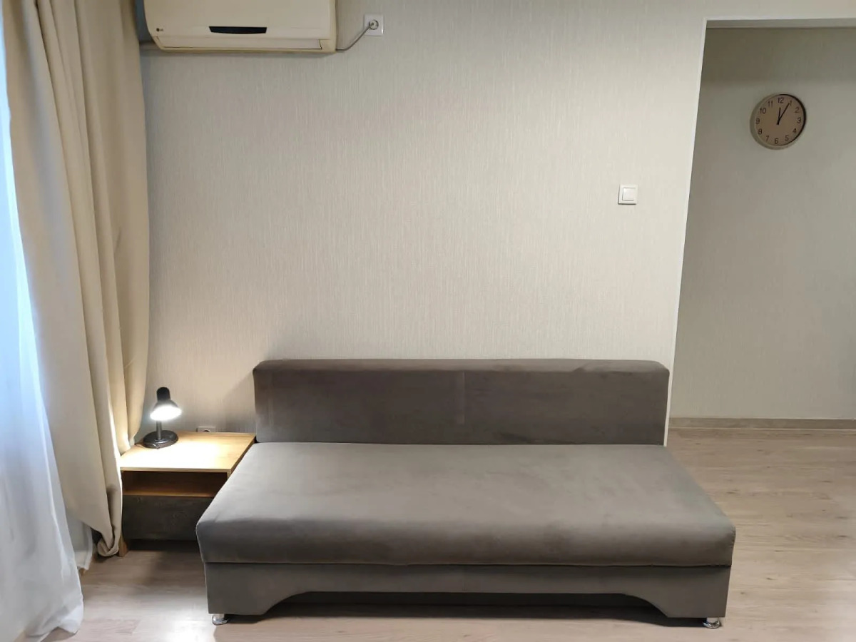 Квартира Даурская, Город на Ладони