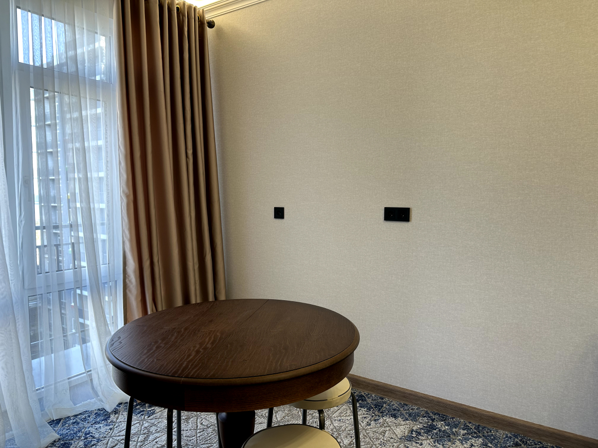 Апартаменты "Эленика" Двухкомнатая квартира в Махачкале с видом на озеро и мечеть