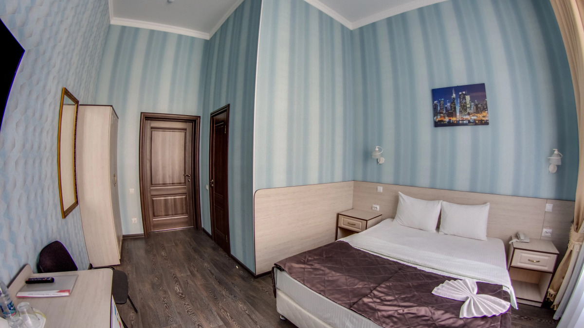 Отель сквер Высоцкого