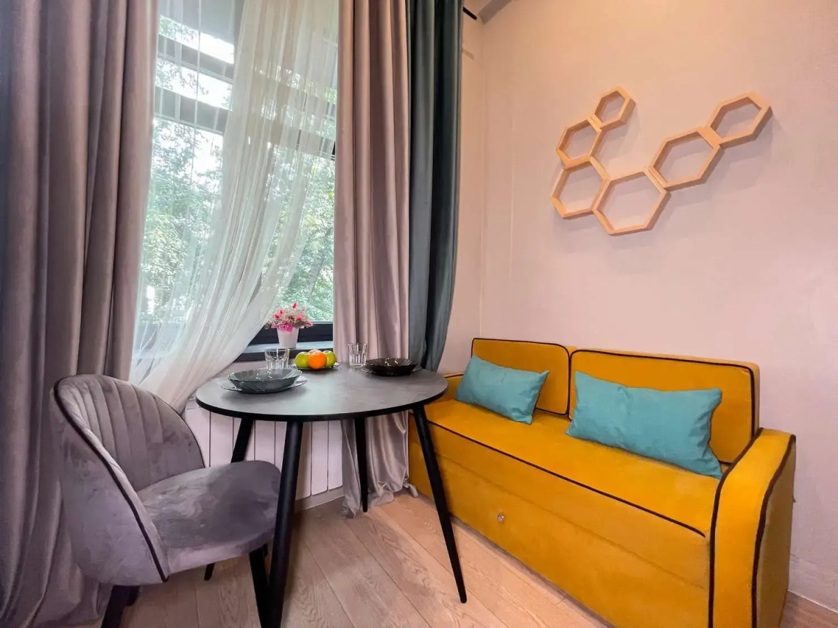 Апартаменты Стильная 2х-уровневая Cтудия рядом с метро Тульская