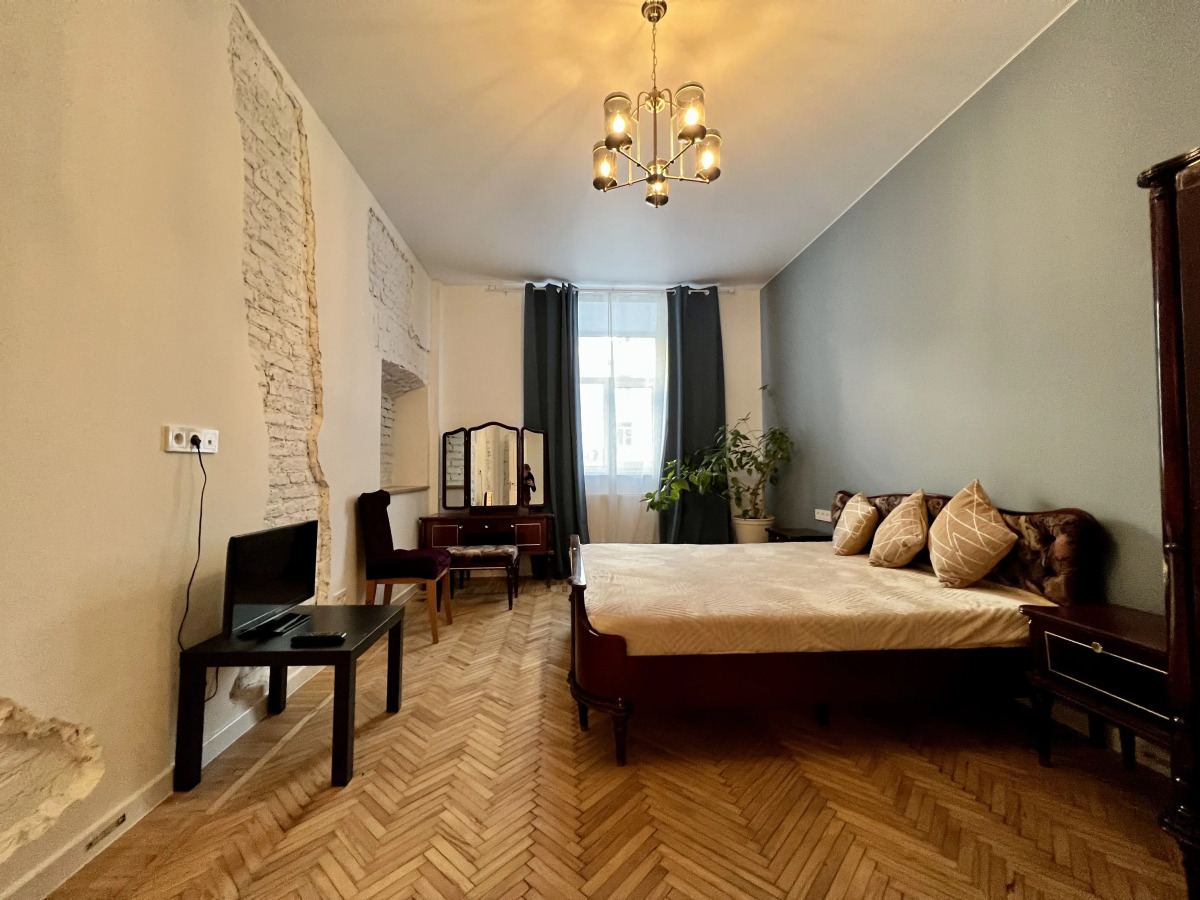 Апартаменты Итальянская 12