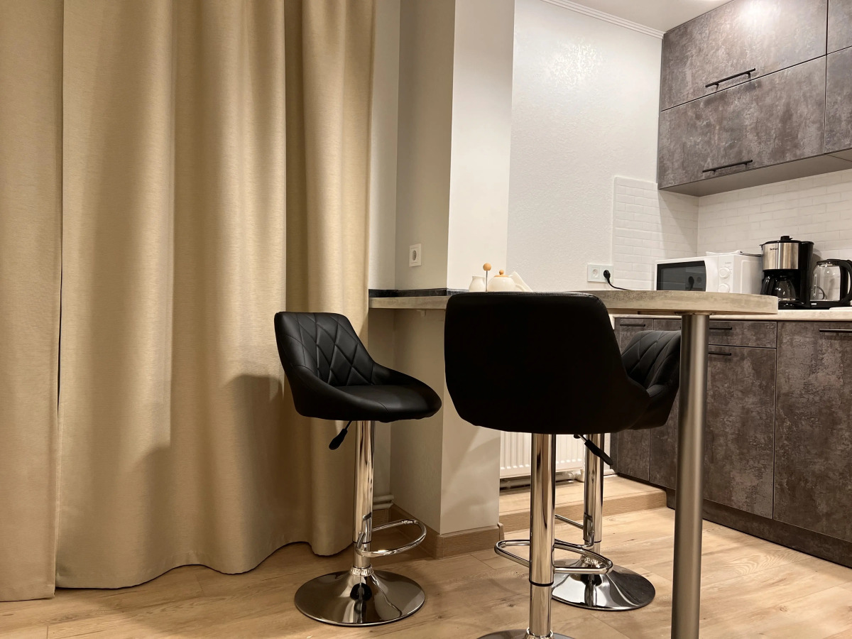 Апартаменты Scandi c двориком для курения, пр. Калинина 38 (1)