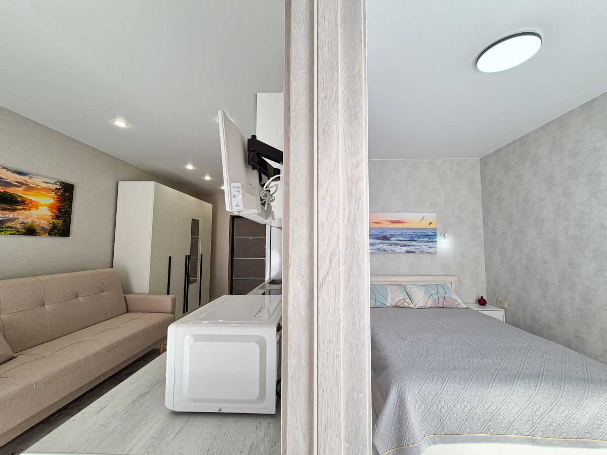 Квартира с Балконом в Одном из Самых Зеленых Районов Сочи