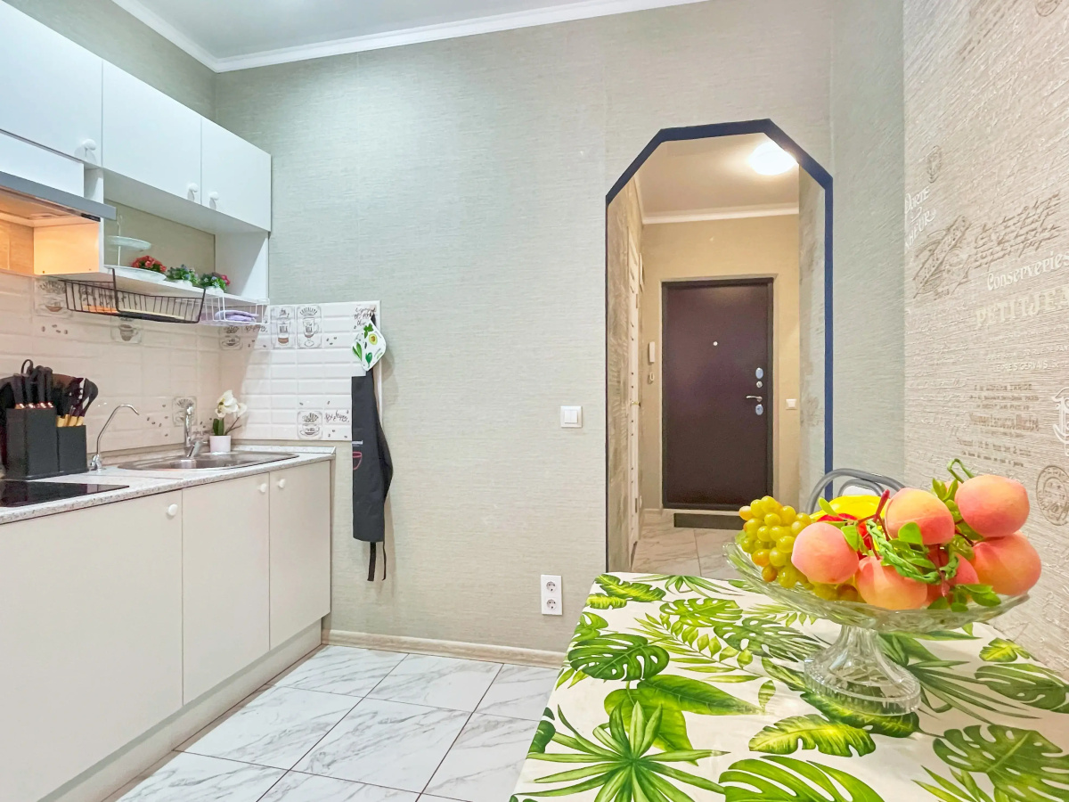Квартира 1-комнатная 37 м²