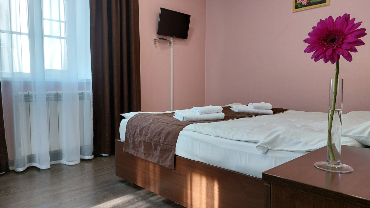 Хостел Белый Тополь