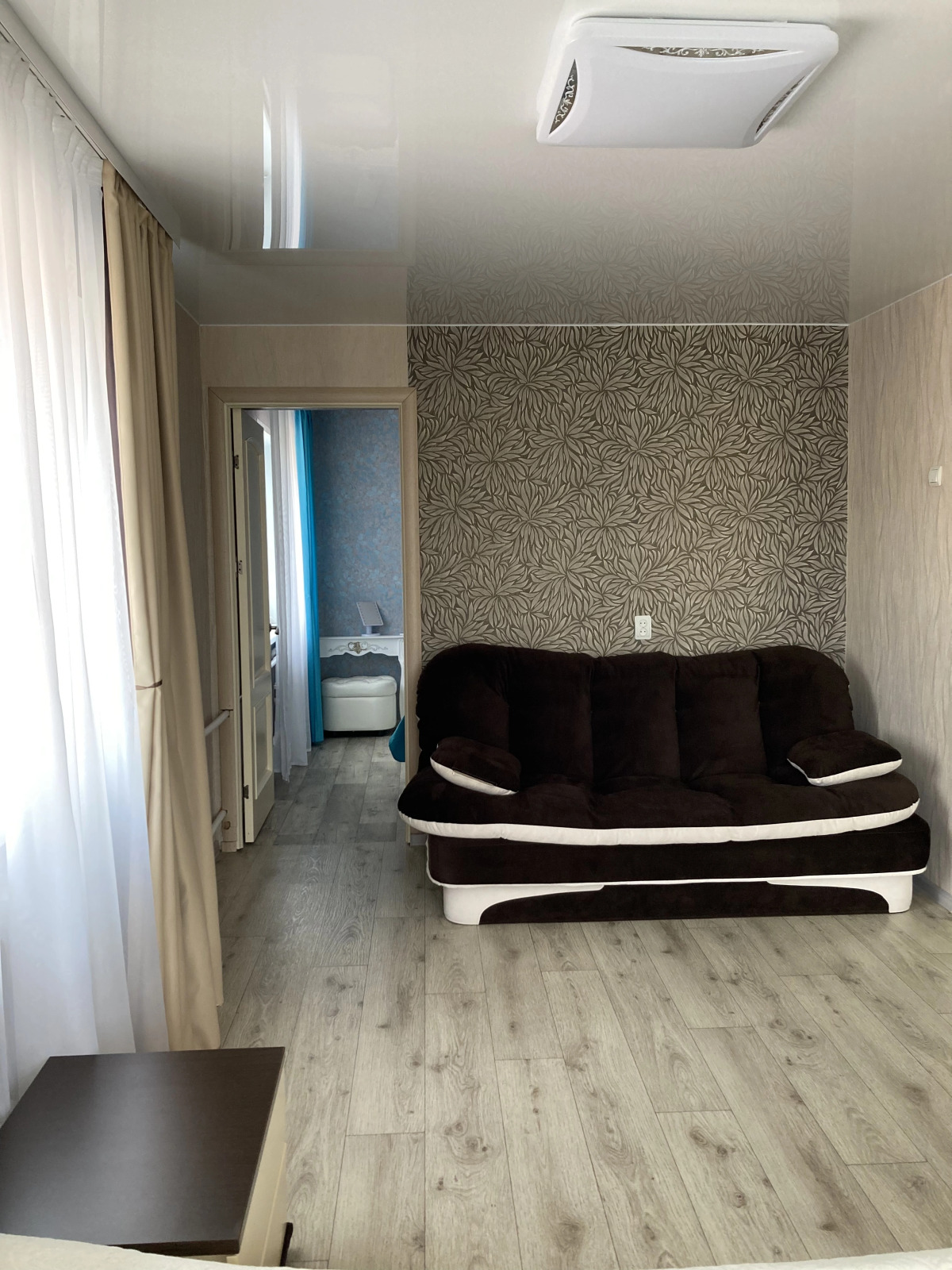 Апартаменты на площади Ленина