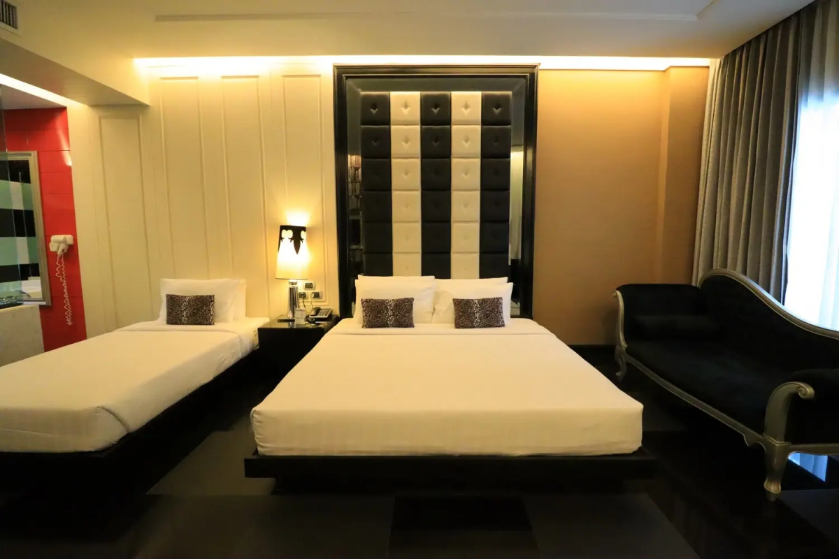 Отель Long Beach Garden Hotel & Pavilions