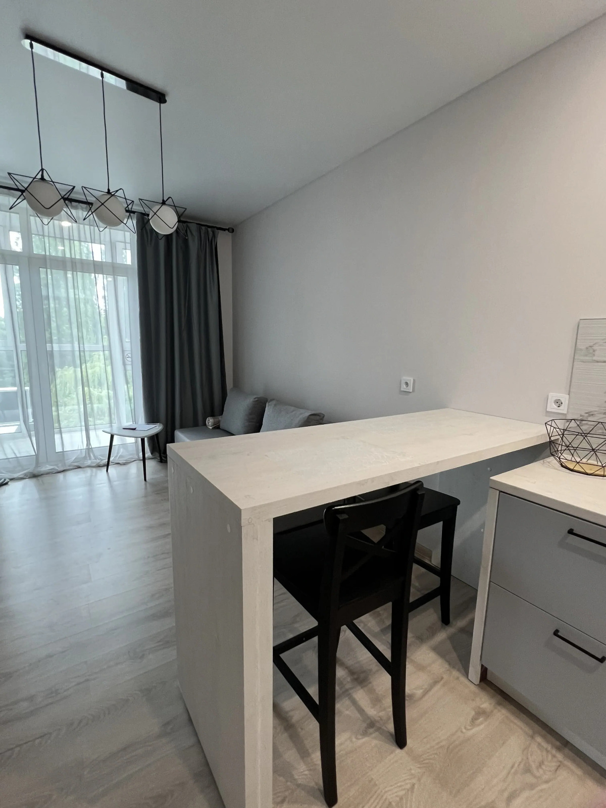 Квартира современная. Апартаменты Клен