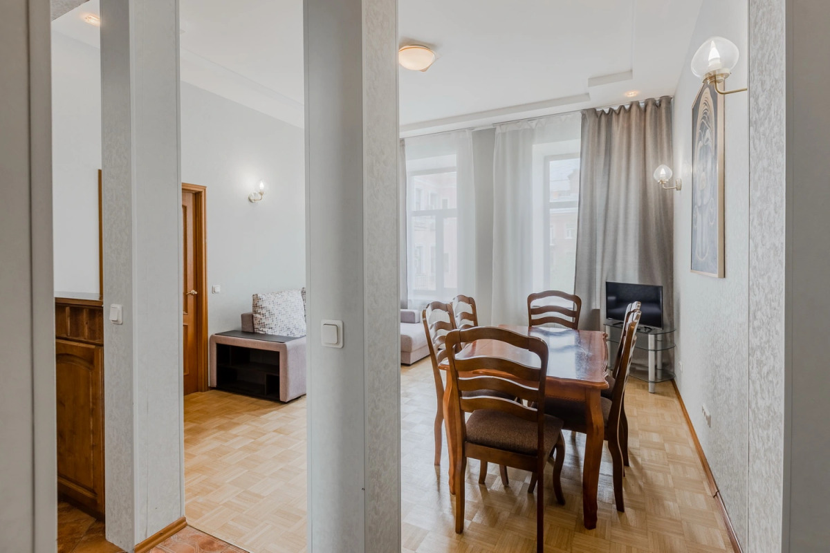 Апартаменты SpbStay с сауной на Невском проспекте 90