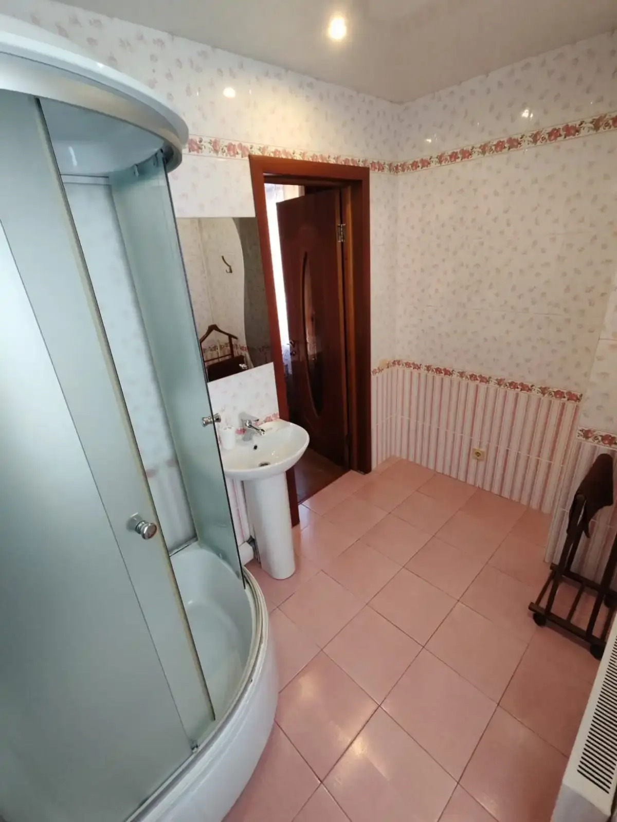 Апартаменты Золотой Шар на Революционной 2