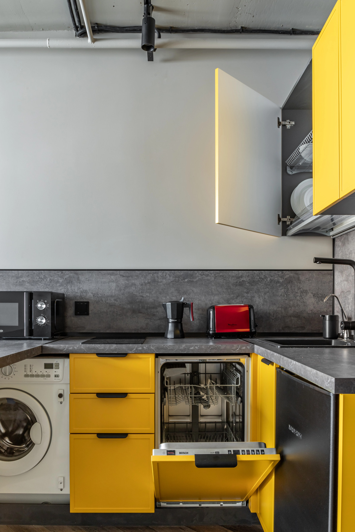 Квартира Moscow Deluxe Apartments Mayta Art Loft