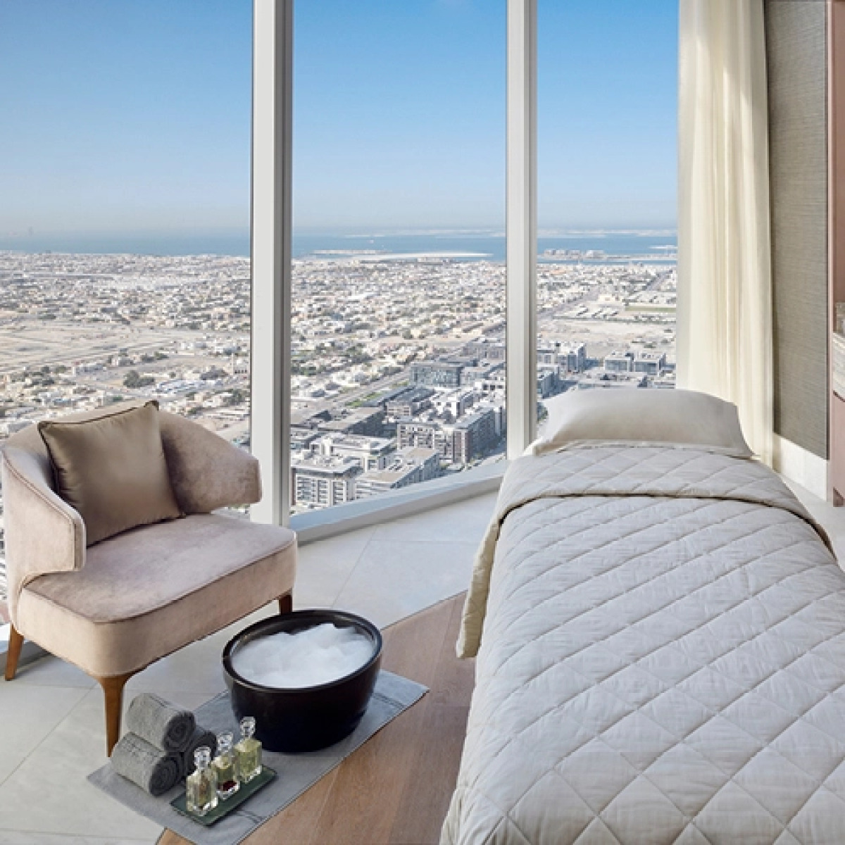 Отель Address Sky View, Downtown Dubai