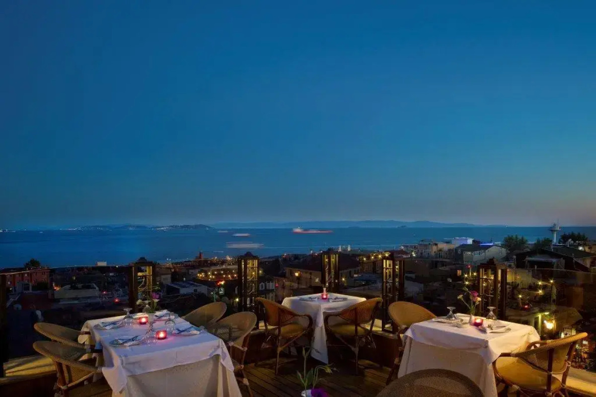 Отель Glk Premier Regency Suites & Spa