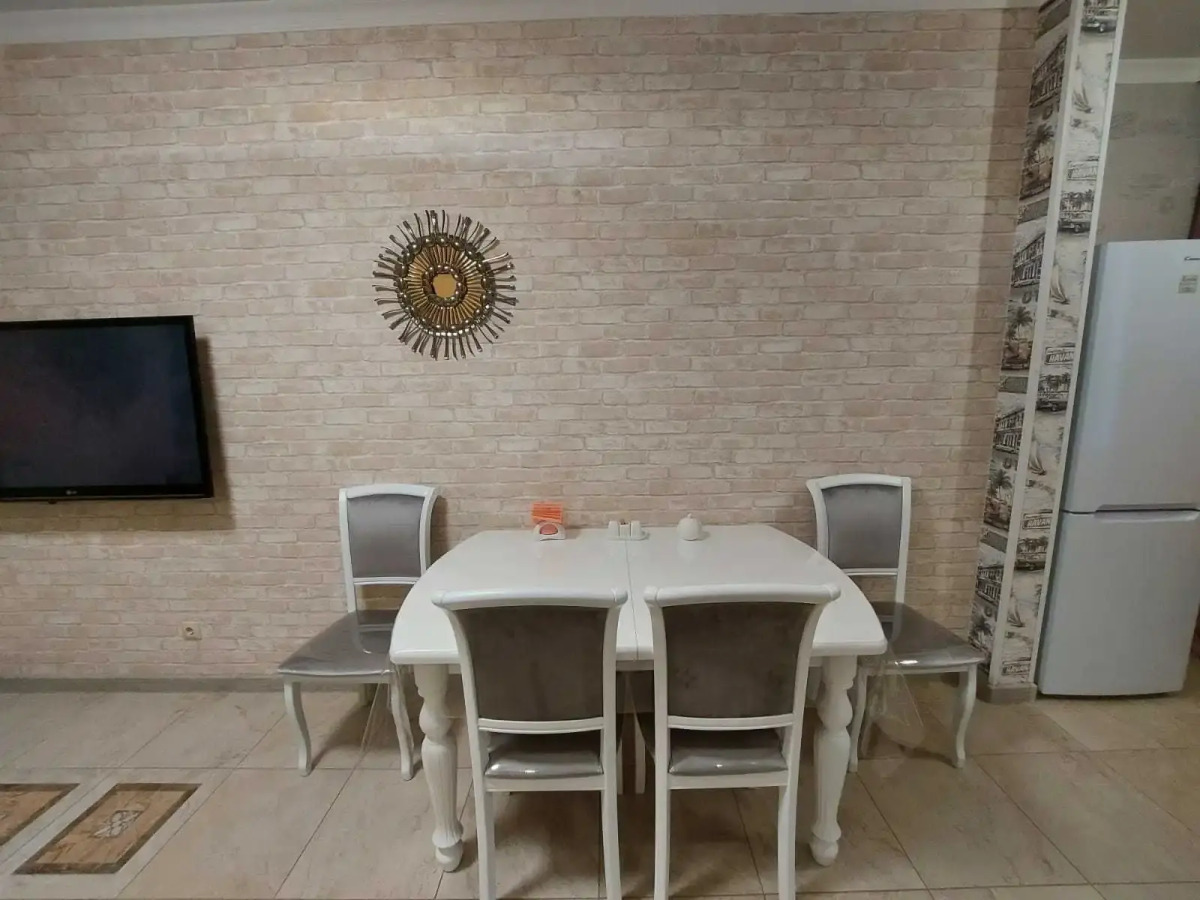 Апартаменты 5 звезд на Билара Кабалоева