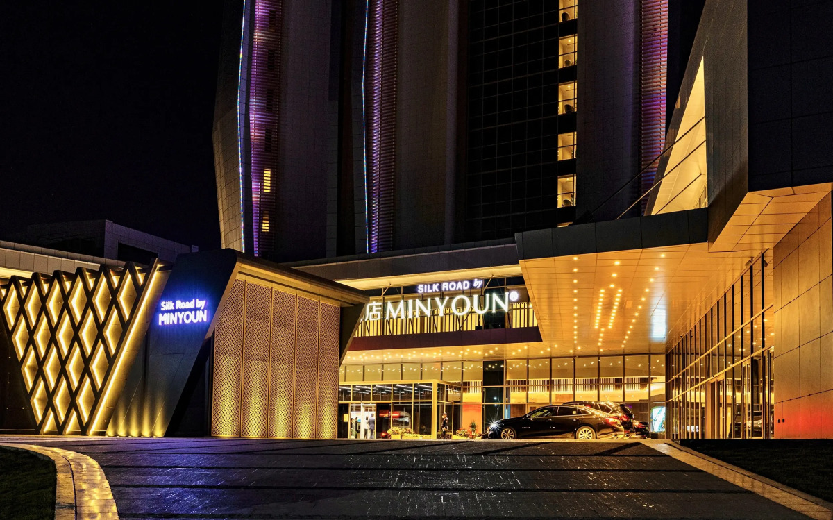 Silk Road by Minyoun