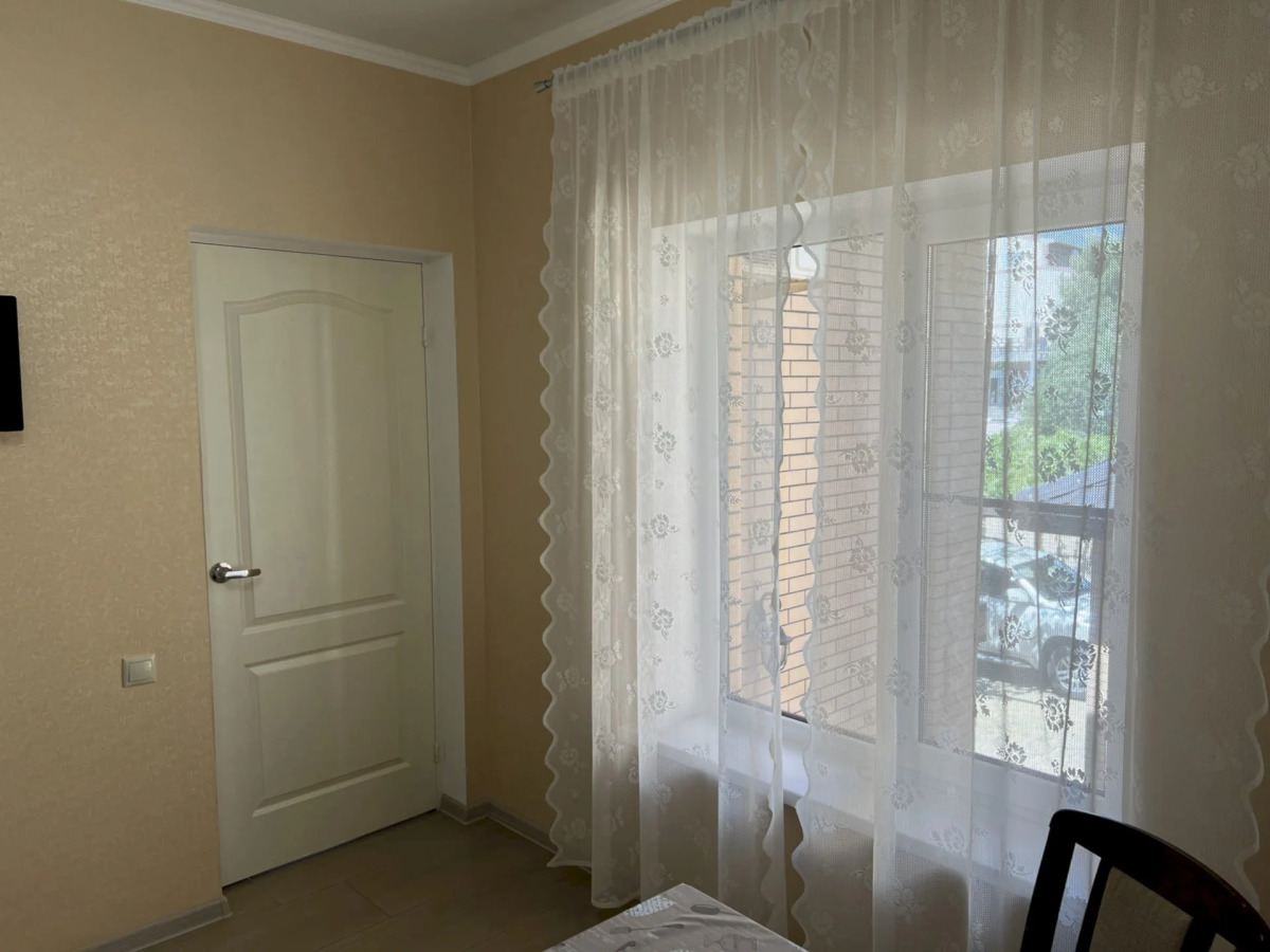 Частный Дом 120 2 Комнатный Этаж с Кухней