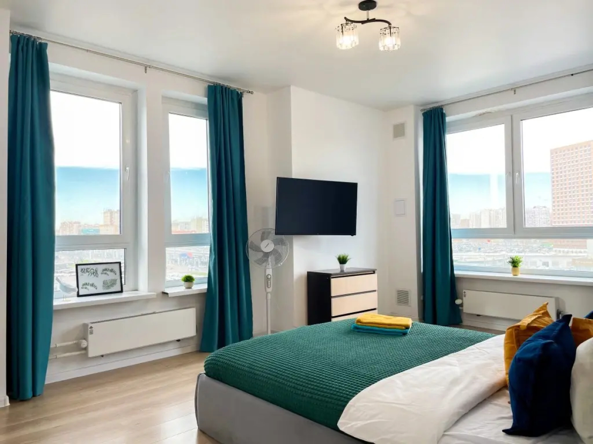 Апартаменты Sunny Days Apartment Оранж Парк 13