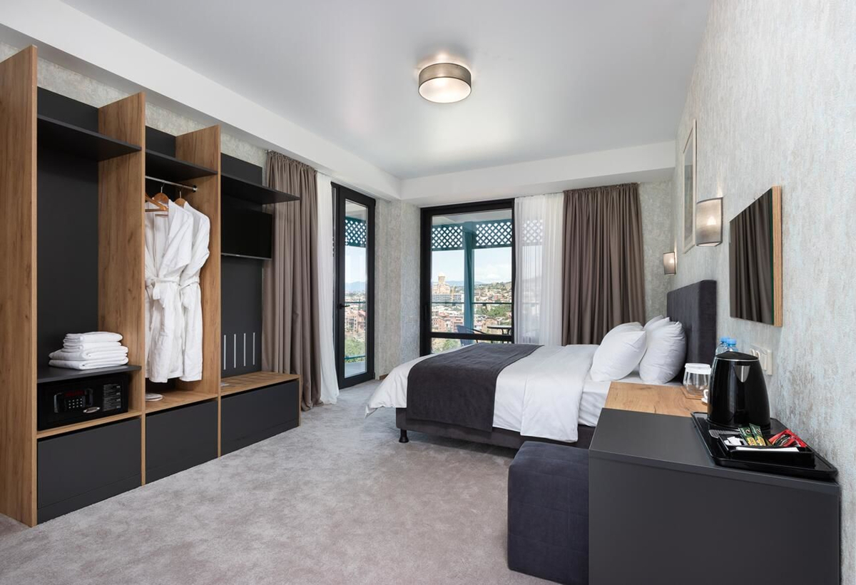 Brooch Boutique Hotel