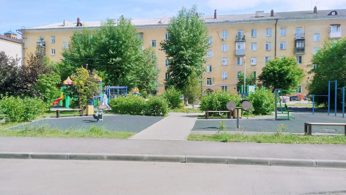 Квартира Уютная квартира напротив ТЮЗа