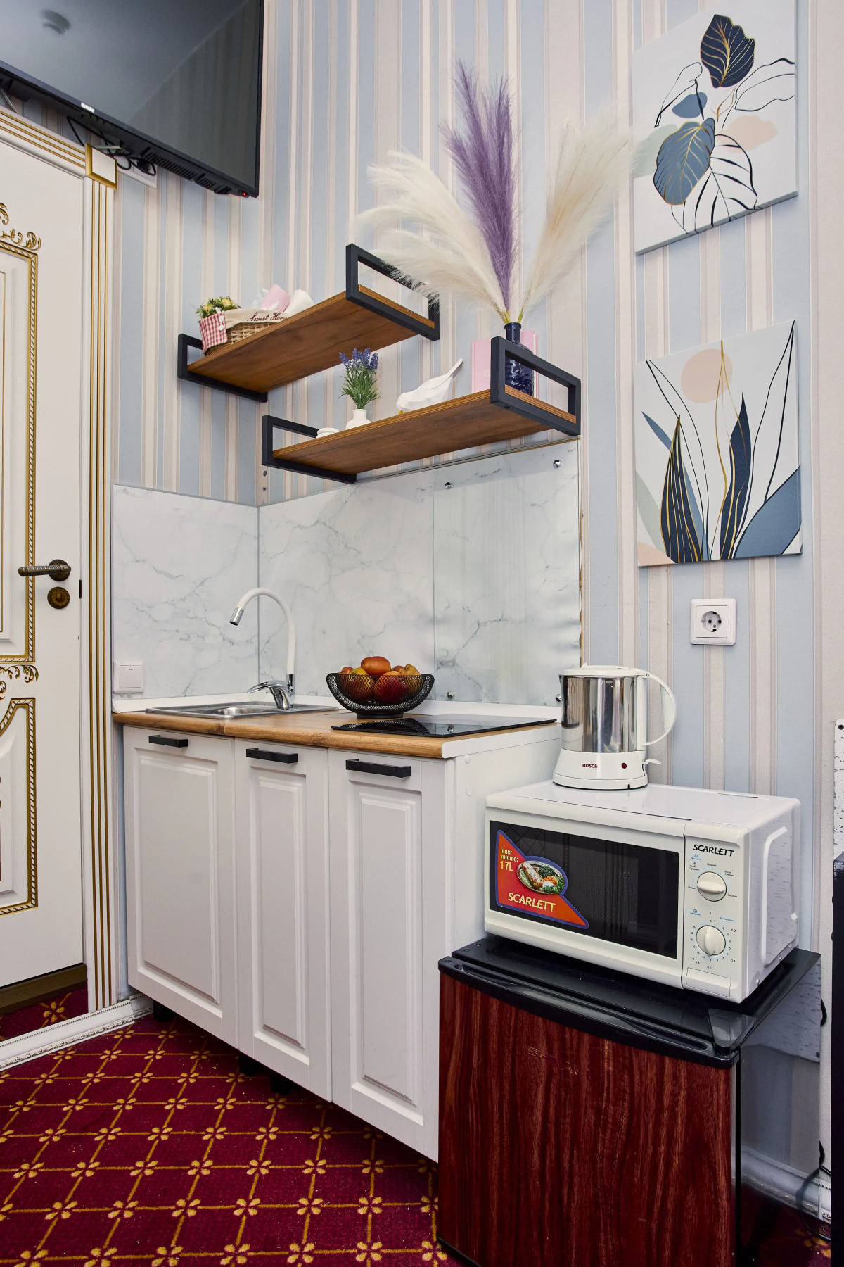 Апартаменты у Невы