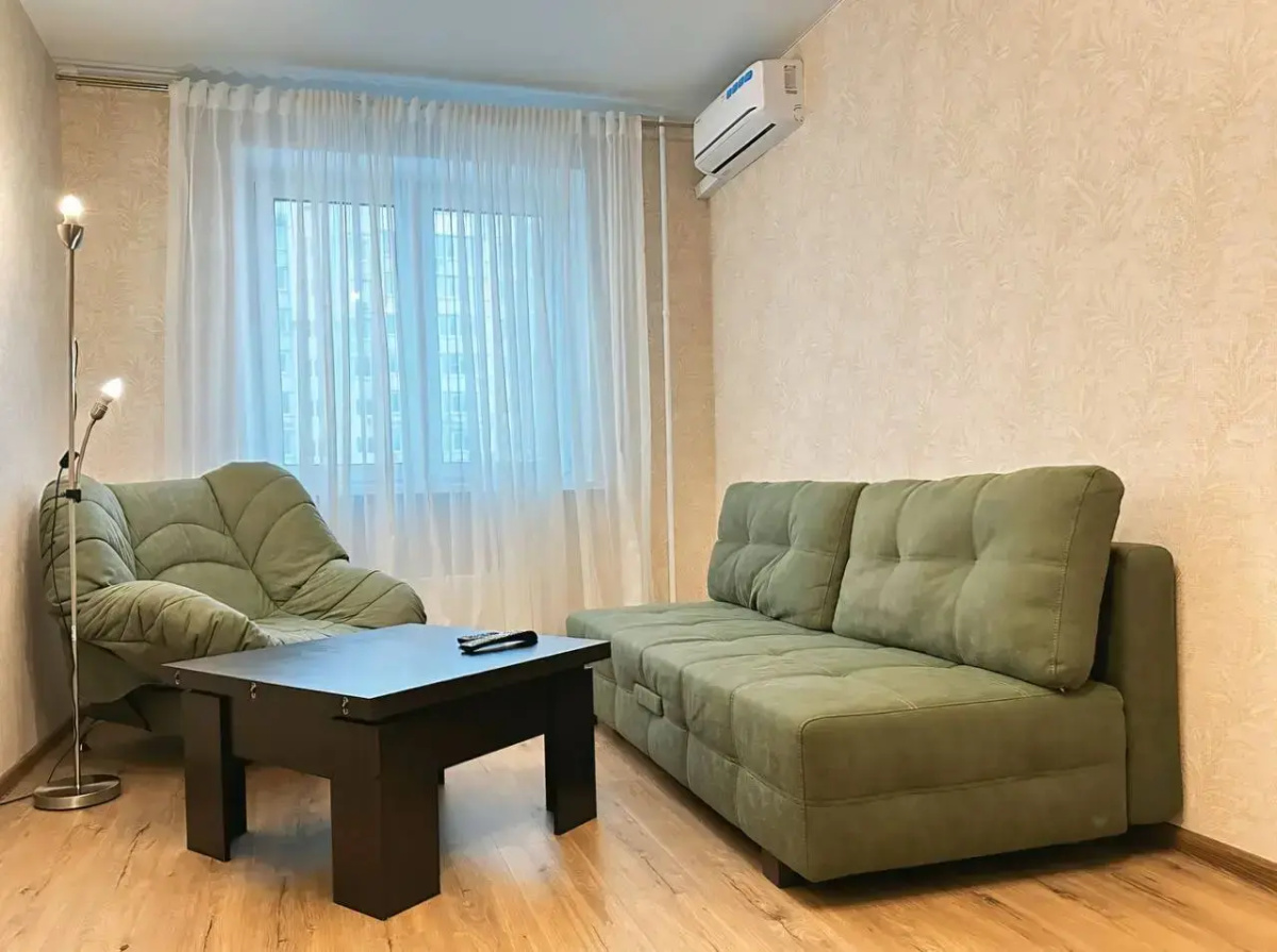Квартира Двухкомнатная Приморский 61