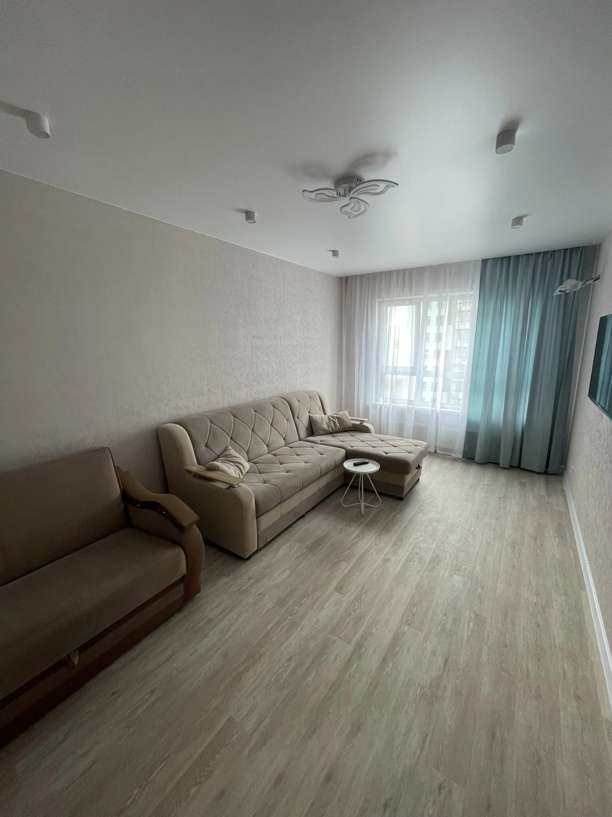 Квартира Ясный Берег 33 (9 этаж)