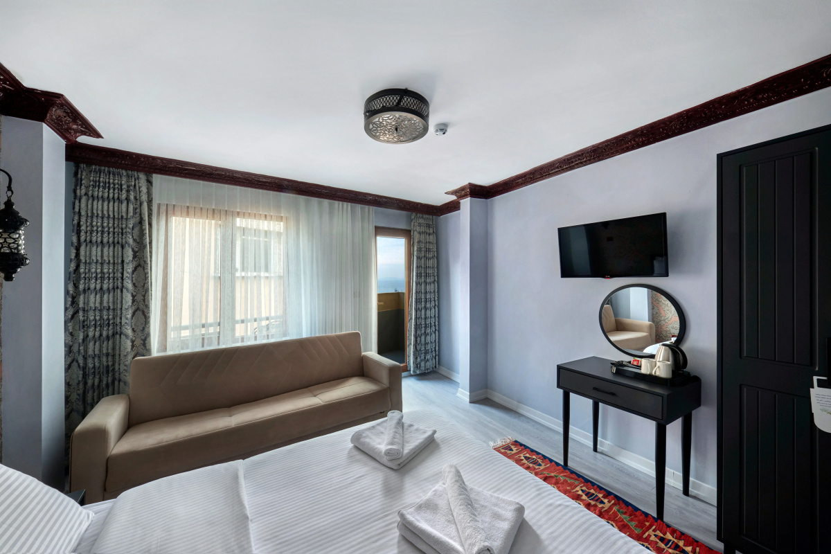 Mytra Hotel