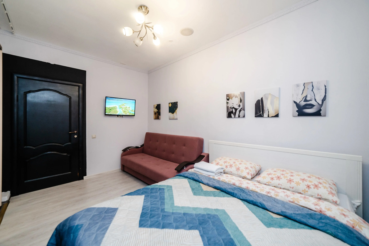 Апартаменты Жуковского 1/2/10 с2 (102)