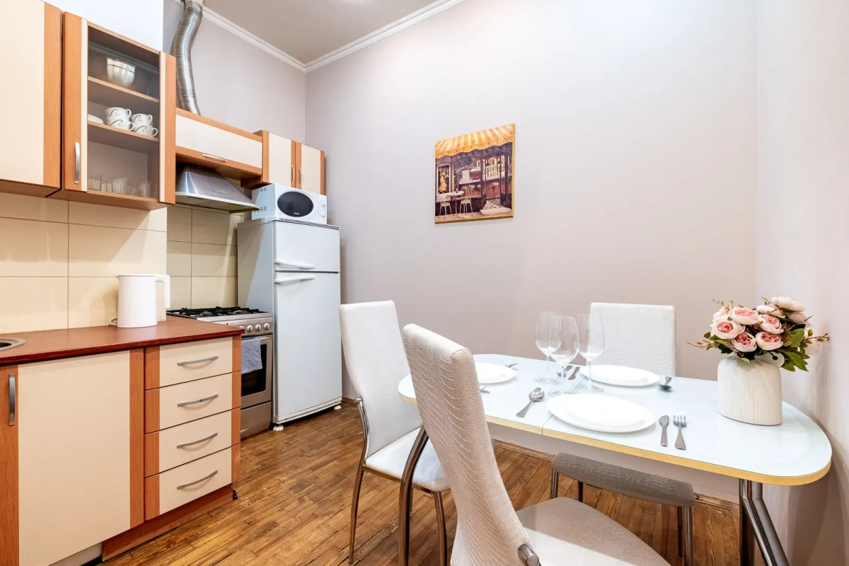 Апартаменты в центре города у метро Чернышевская