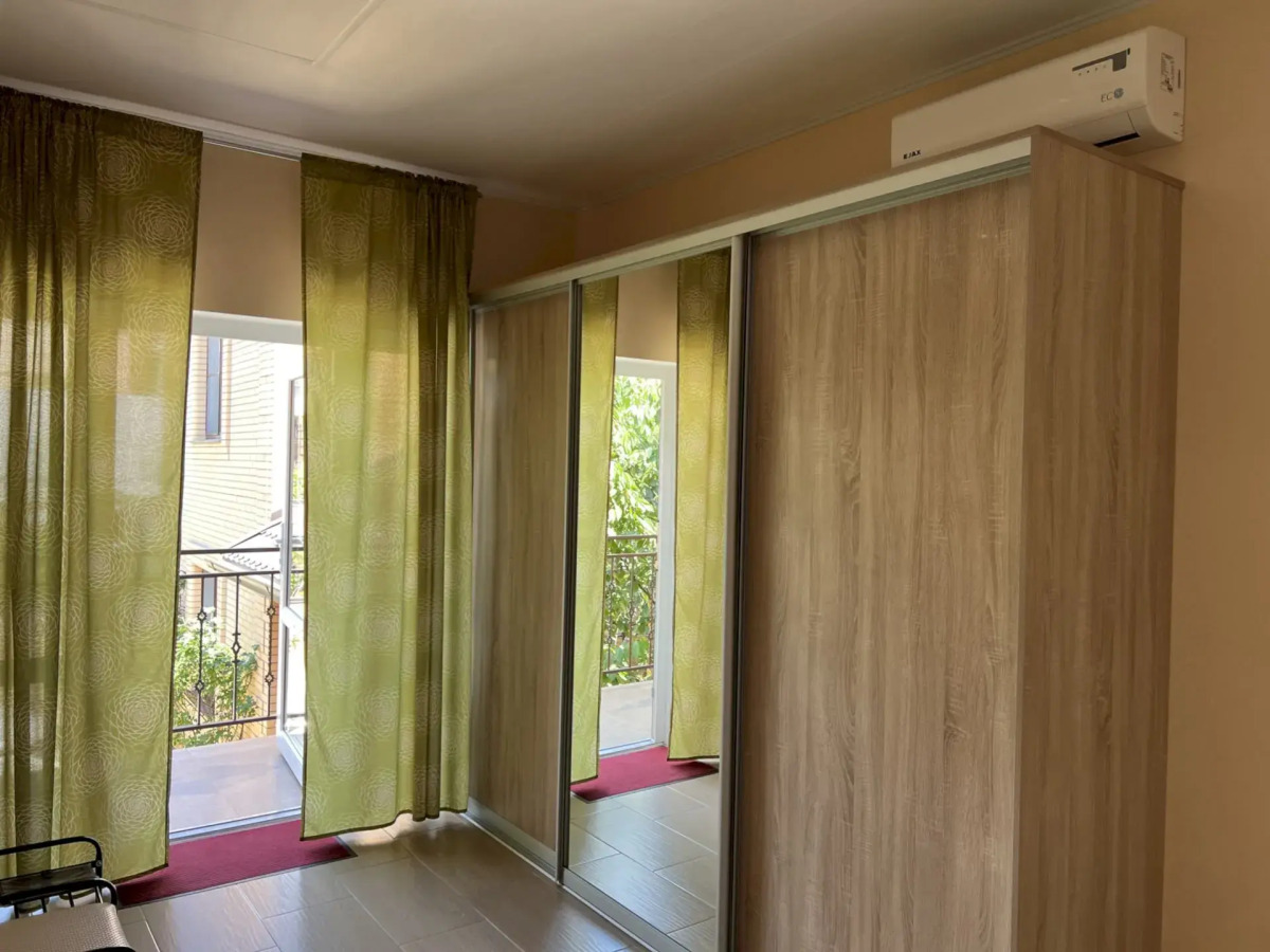 Частный Дом 120 2 Комнатный Этаж с Кухней