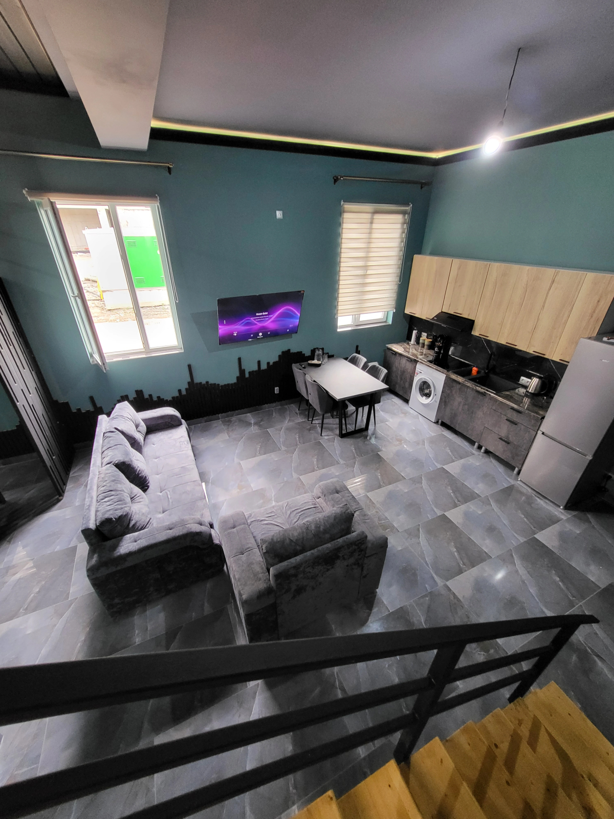 Квартира Максилан