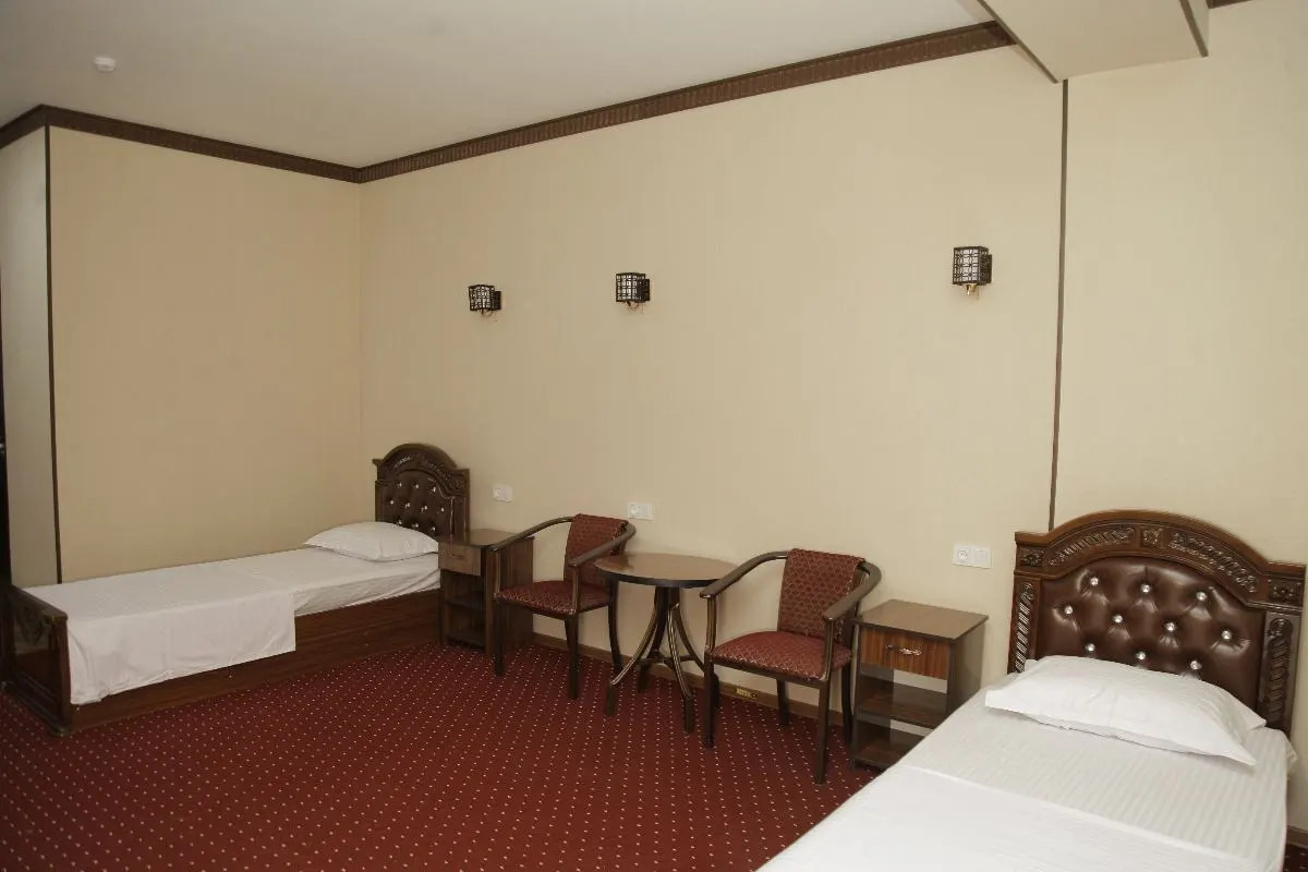 Отель MUFARSHOX