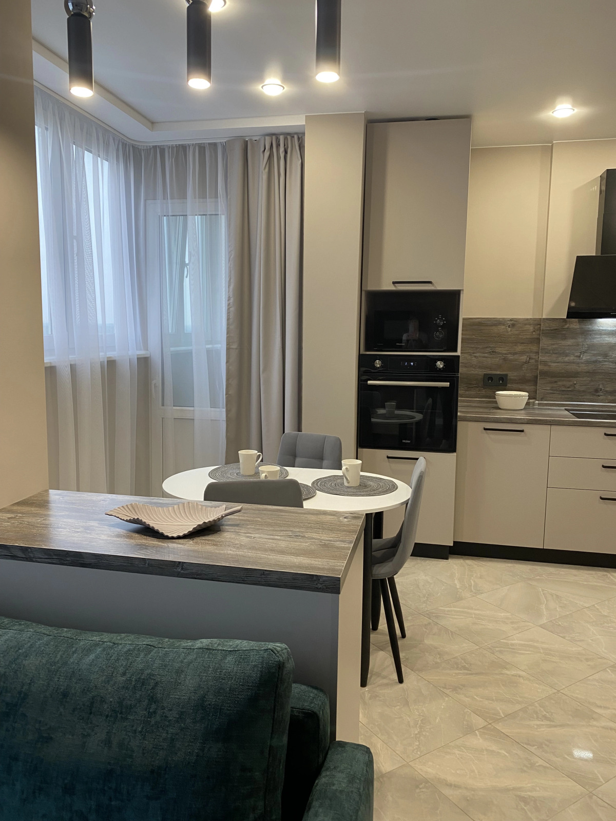 Квартира на Крайнова