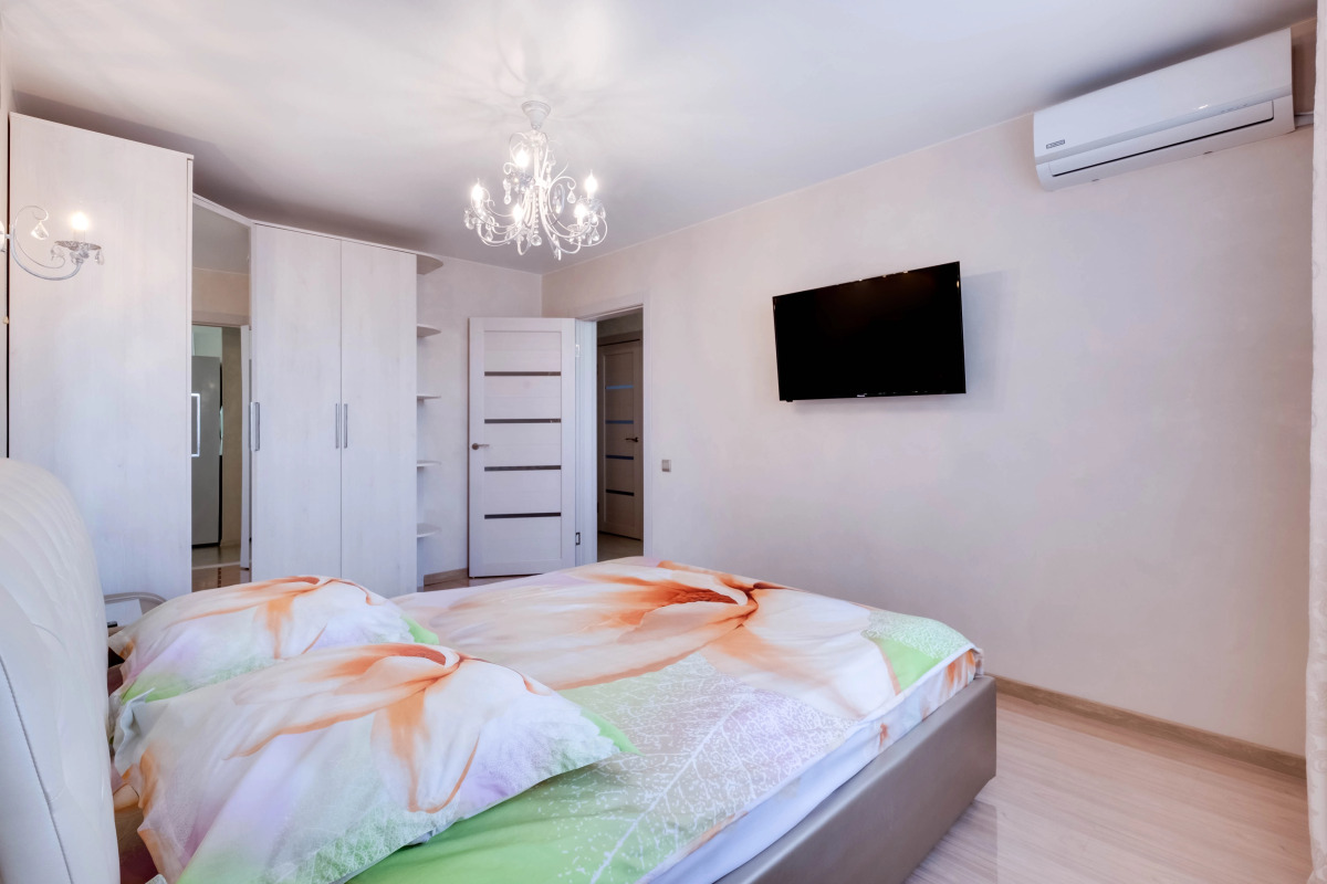 Апартаменты на улице Запарина 111