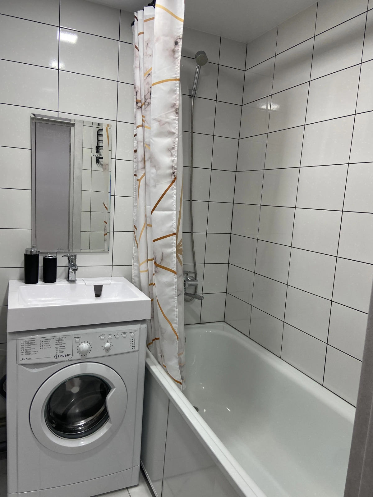 Квартира студия в центре города 50 оттенков серого