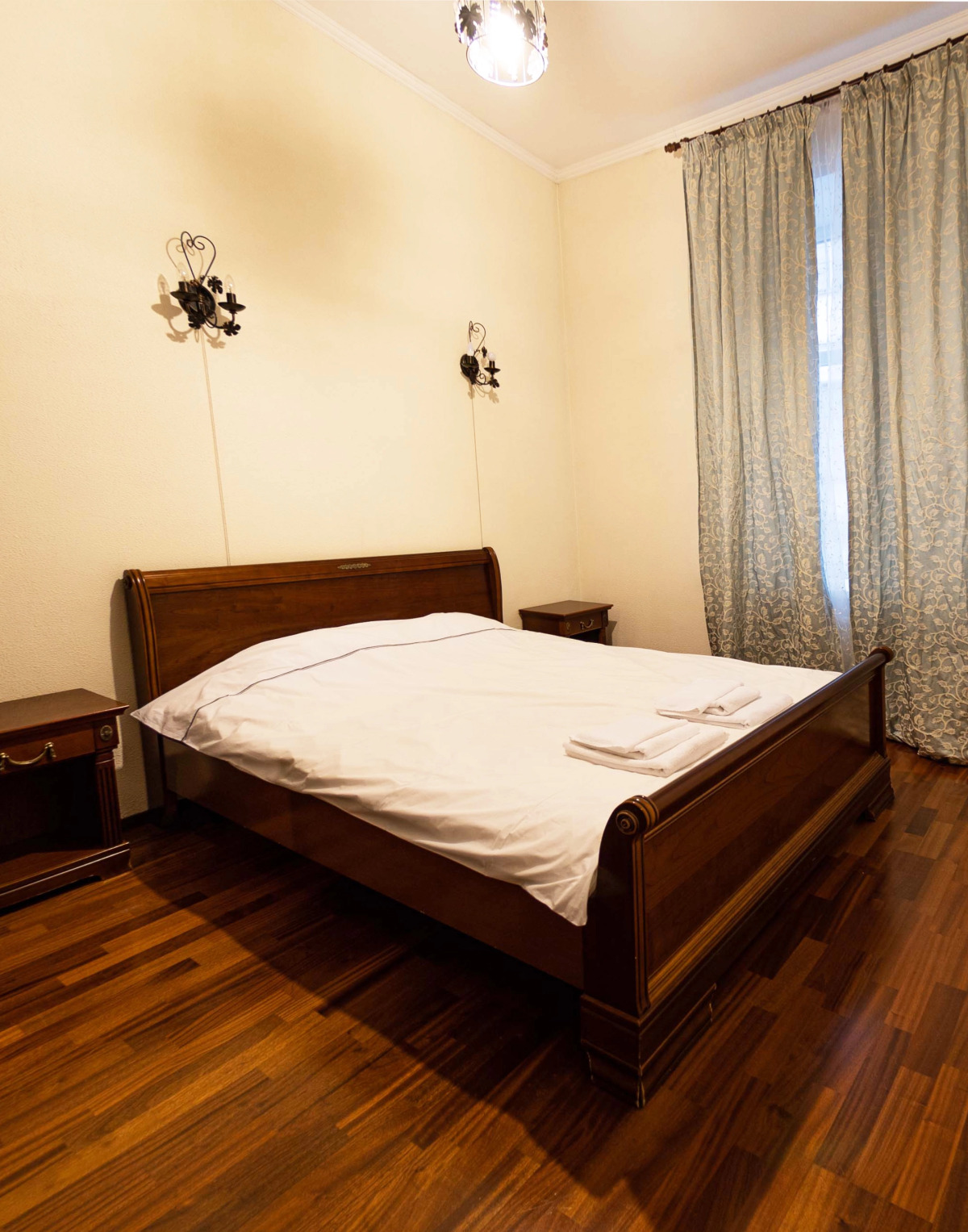 Апартаменты на Невском 22-24